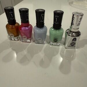 Brand new Gel Nail Polish Set - Gold, Pink, Blue, Green, Silver